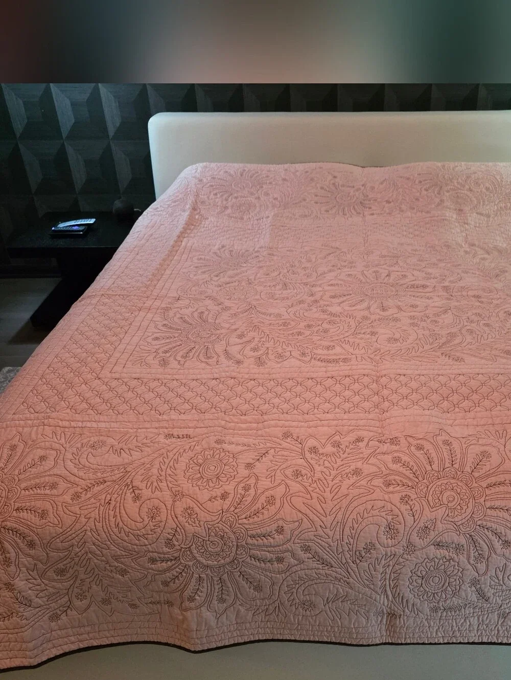 Nostalgia Home Fashions King 108x94 100% Cotton Reversible Floral Quilt